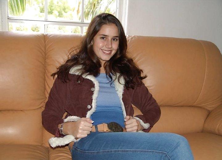 9P Young Kacey Kox, non-nude