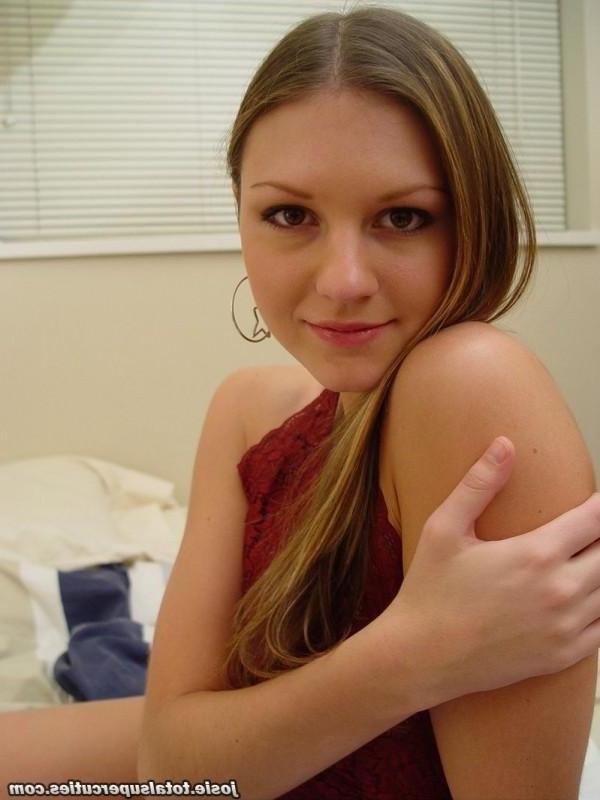 14P Josie poses nonnude in lingerie