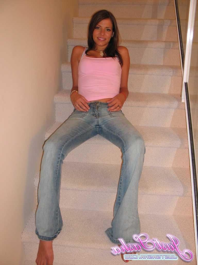 20P Pictures of Just Sasha strutting around in her panties