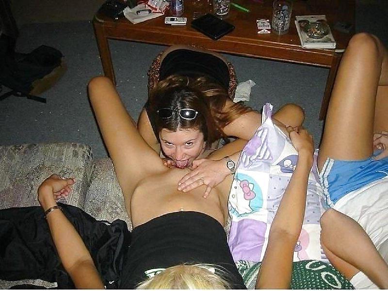 25P AMATEURS - GIRLS LOVE GIRLS