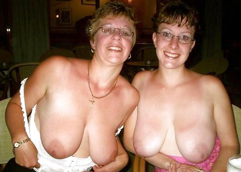 24P Pervert Mother & Daughter Teams