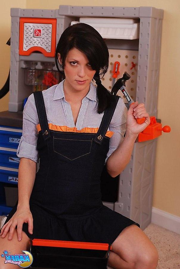 20P Karen Dreams offers full service at her auto shop