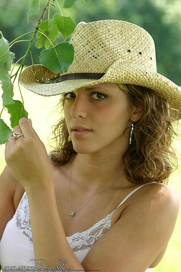 20P Pictures of teen cutie Karen Dreams being the hot farmer's daughter