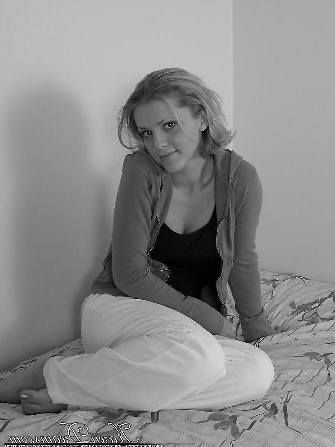 19P Pictures of teen babe Karen Dreams teasing in black and white