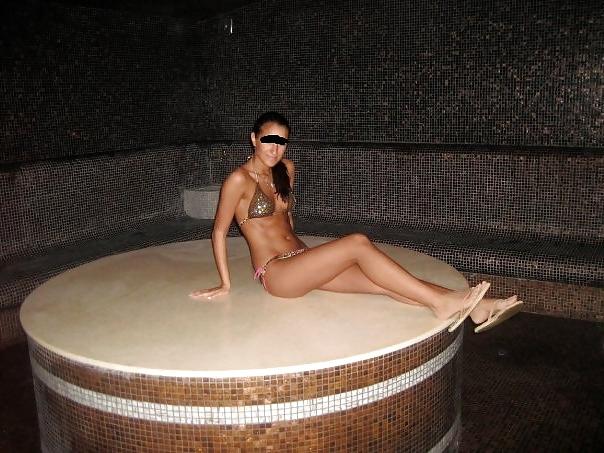 8P Non-nude girls for threesome