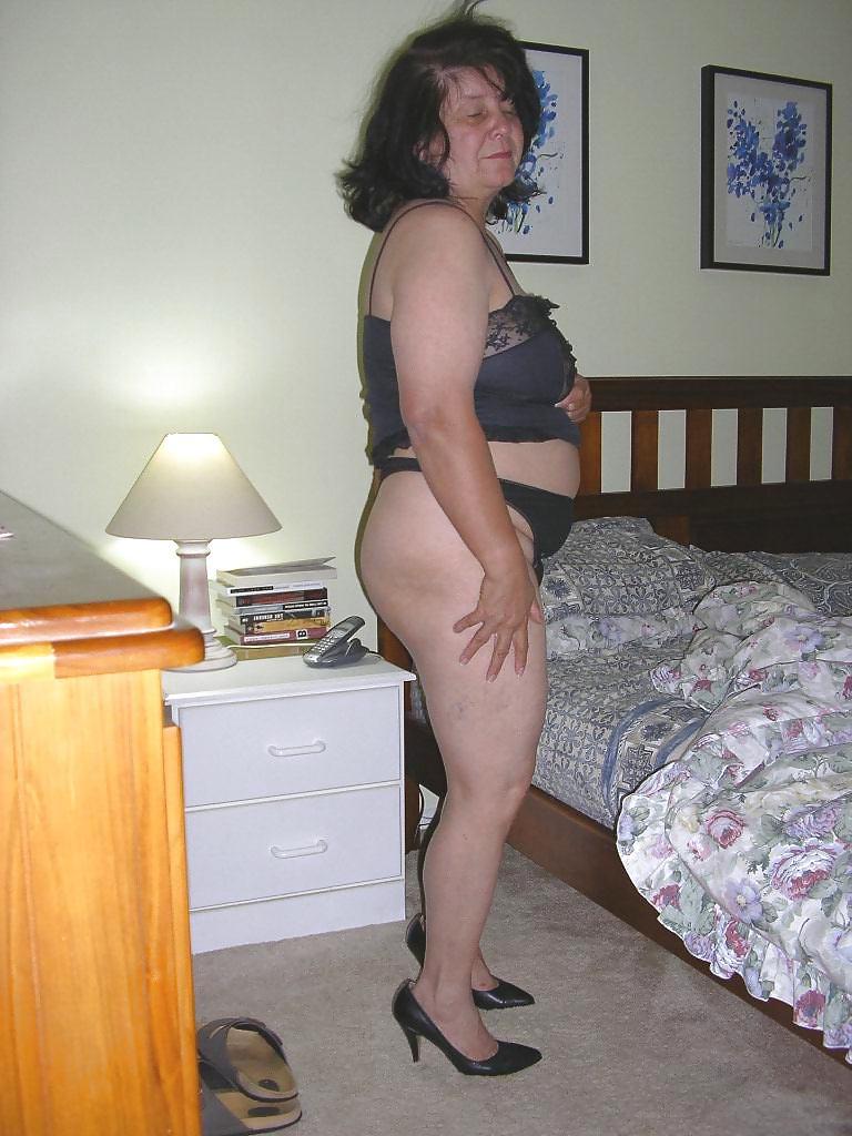 18P Slut wife clothed & naked
