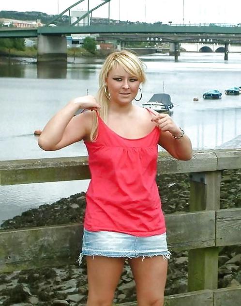 15P Chubby blonde teen flashing
