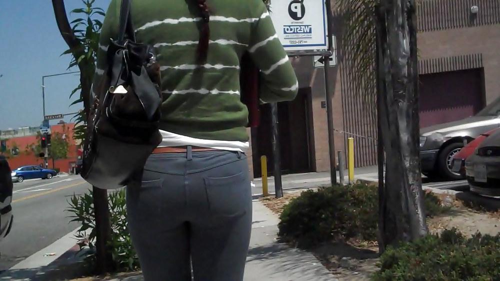 19P I followed her ass & butt in tight jeans around