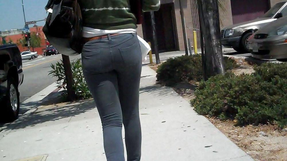 19P I followed her ass & butt in tight jeans around