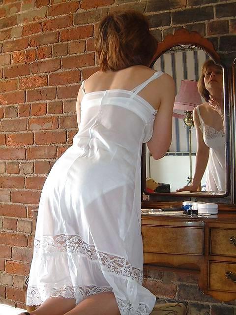25P Nylon slips