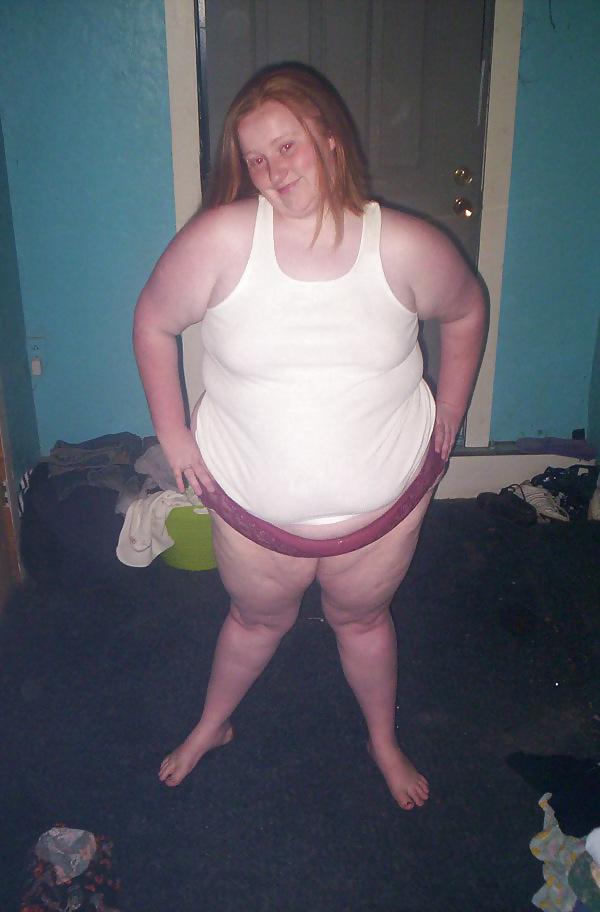 20P Slutty BBW sent me her nude photos