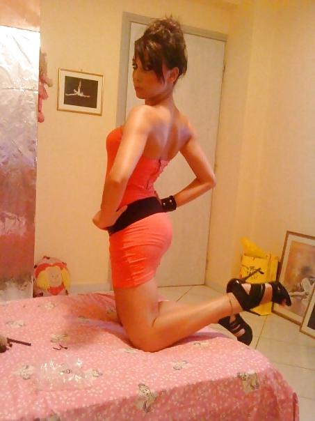 25P Greek amateur girls