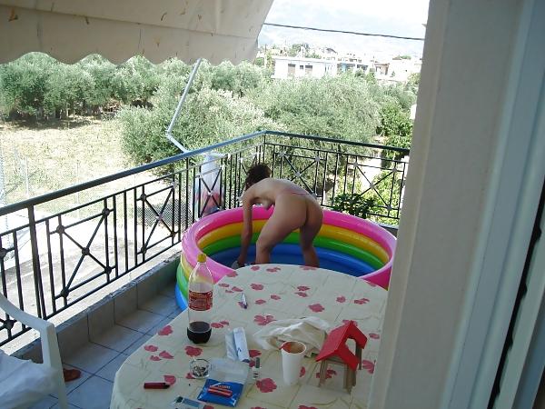 25P Greek amateur girls