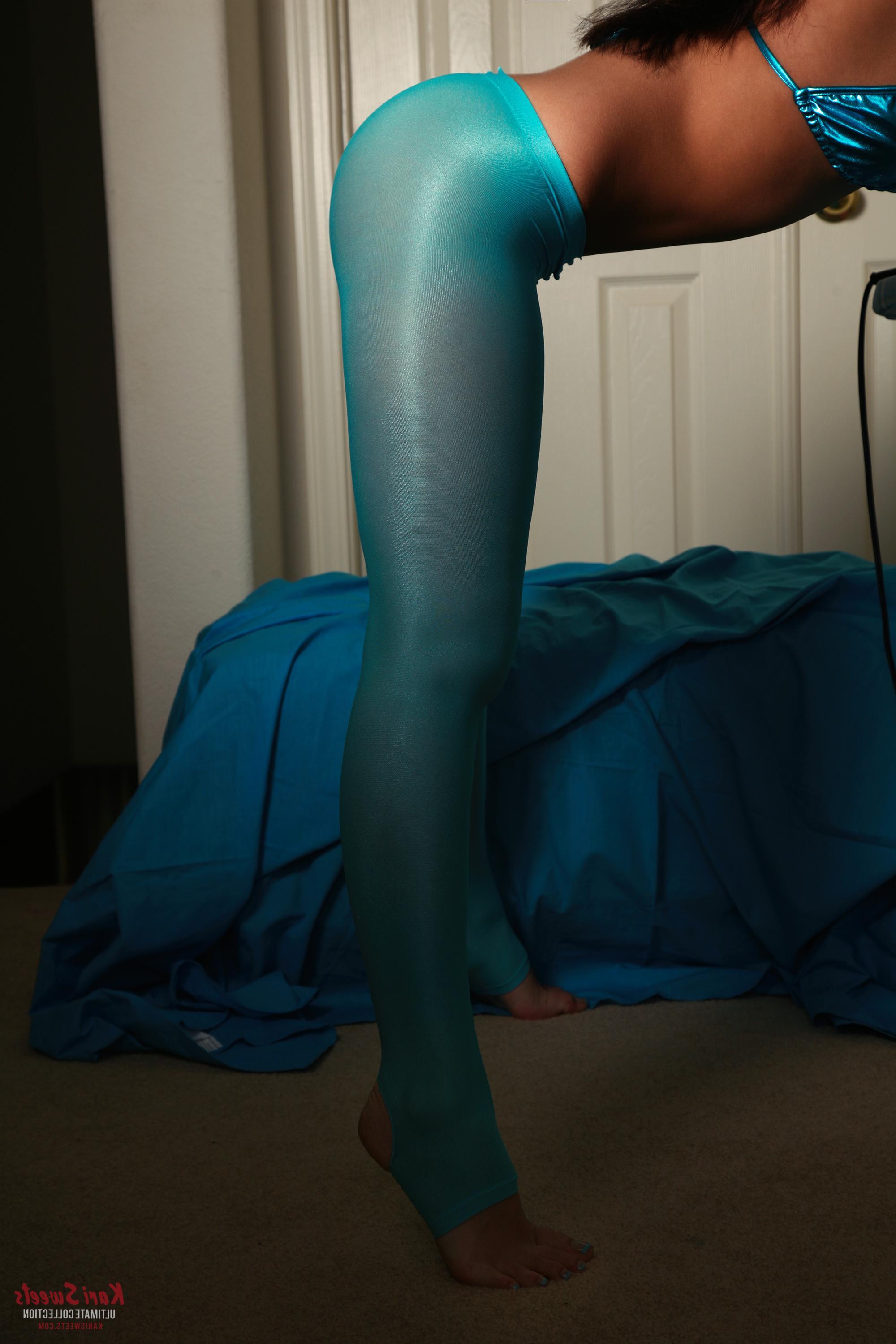 16P Teen hottie Kari Sweets teases in her turqoise tights