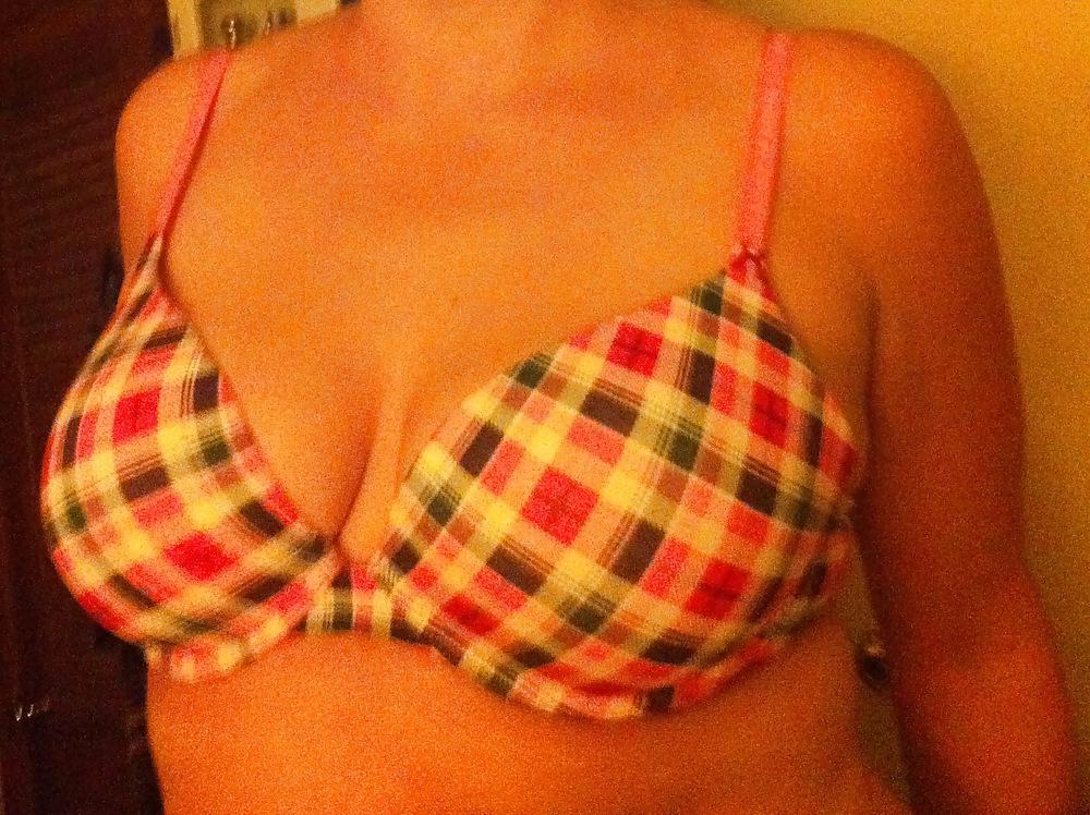 25P Wife non nude and nude
