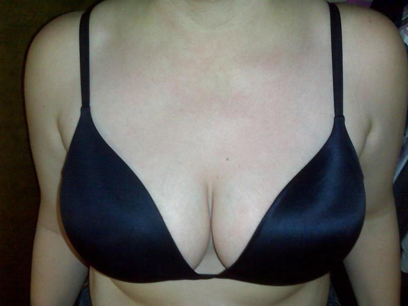 25P Wife non nude and nude