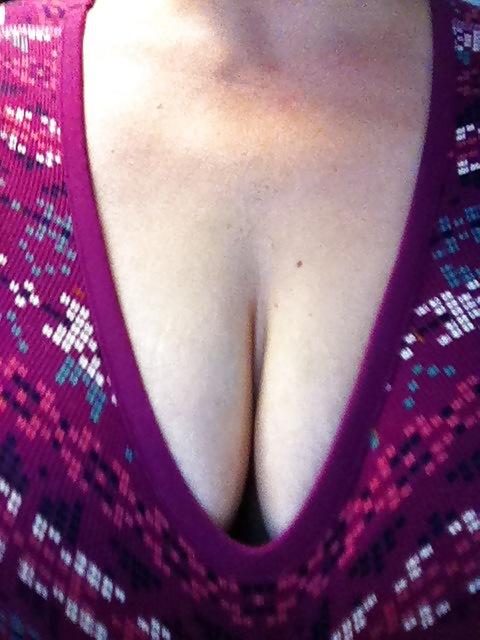 25P Wife non nude and nude