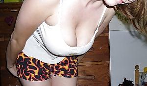 25P Braless ohne BH unterwegs