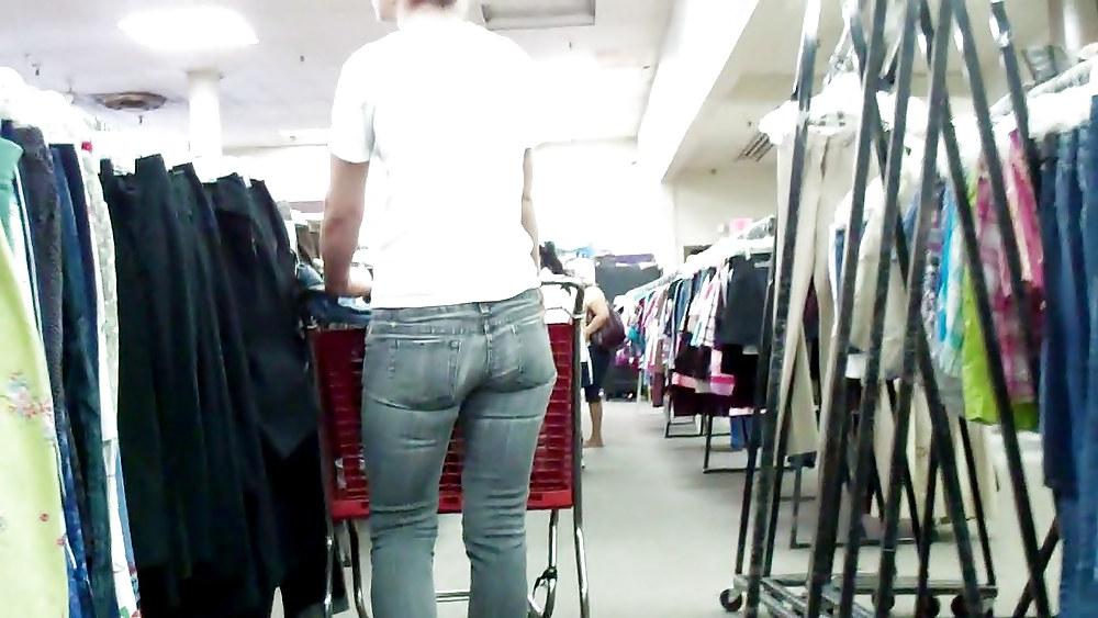 25P Butt & ass in jeans so fine today