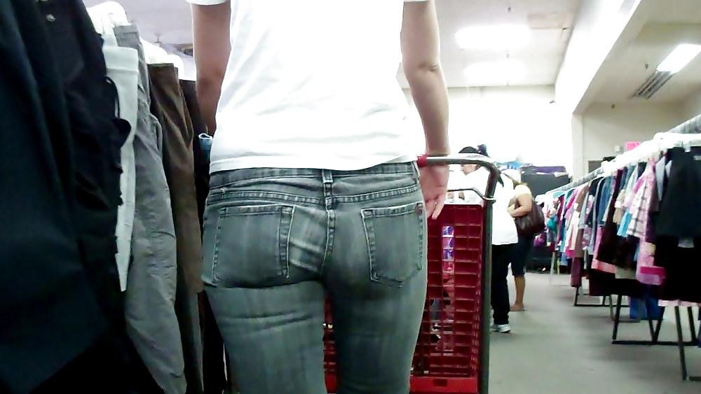 25P Butt & ass in jeans so fine today