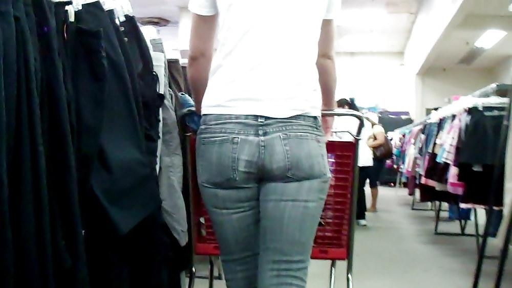 25P Butt & ass in jeans so fine today
