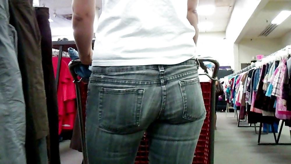25P Butt & ass in jeans so fine today