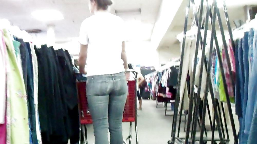 25P Butt & ass in jeans so fine today