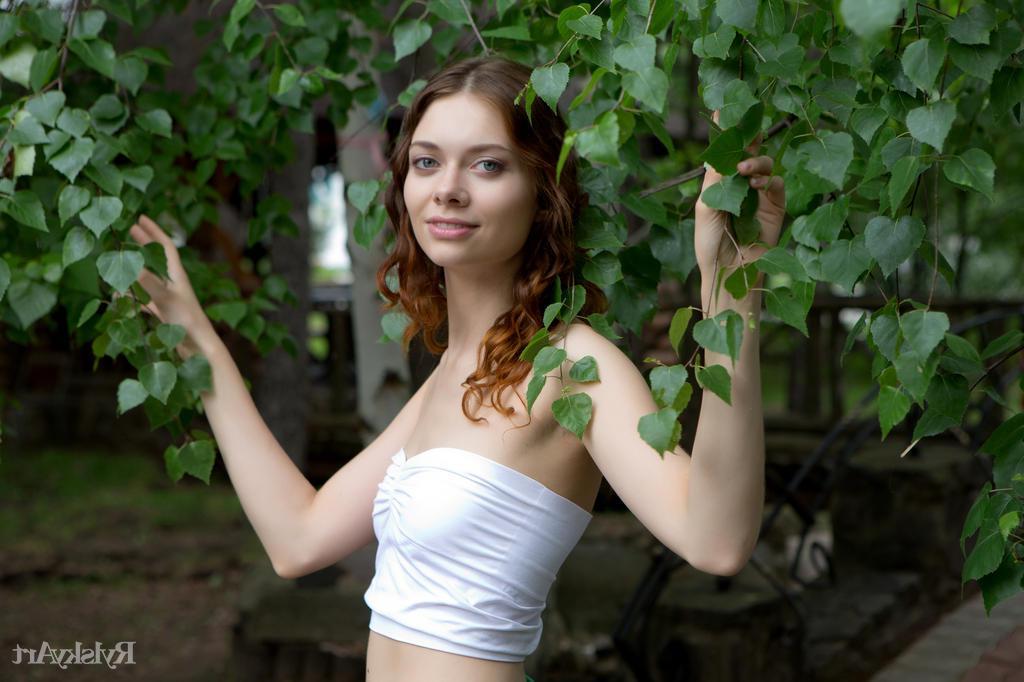 16P Brunette teen Kei A exposes her incredible naked body just for you