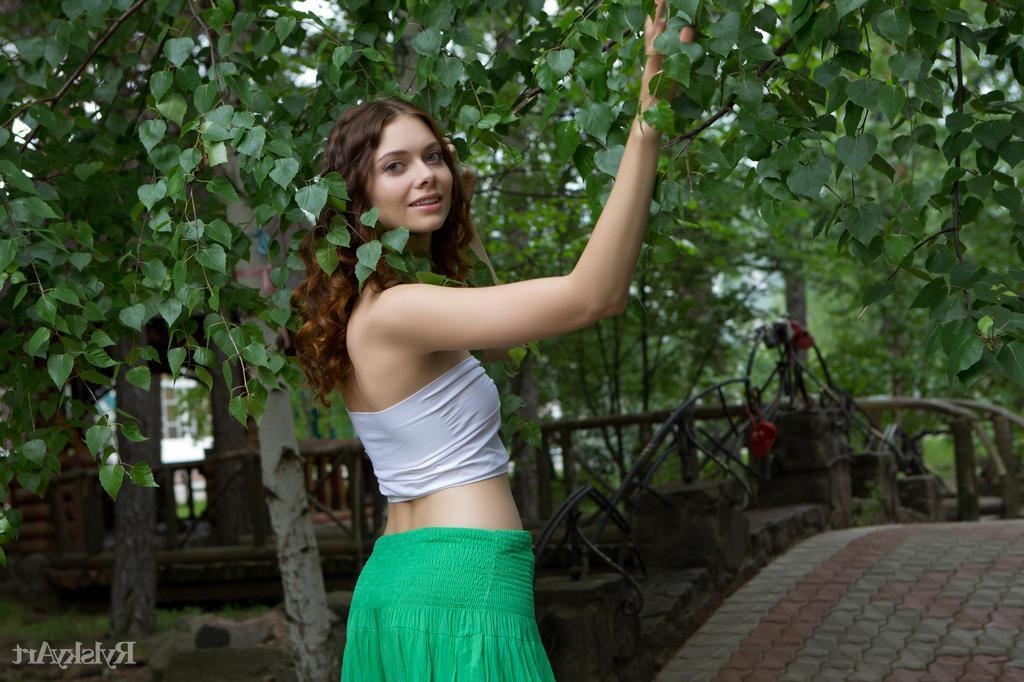 16P Brunette teen Kei A exposes her incredible naked body just for you