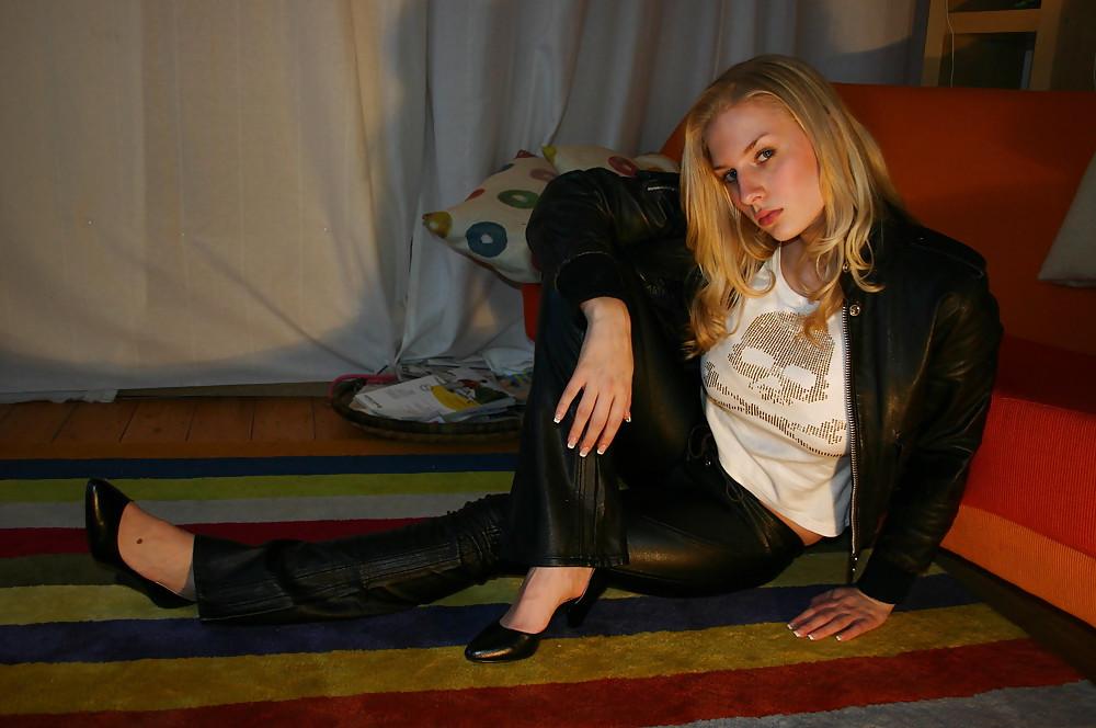 25P Amateur Leggings & Tights 2