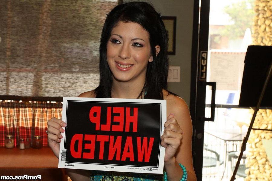 16P Beautiful teen Kenna Kane knows just how to get the job