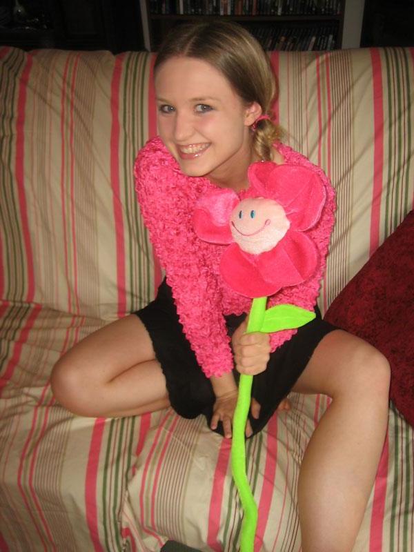 16P Pictures of teen hottie Kitty Karsen naked and rubbing her pussy
