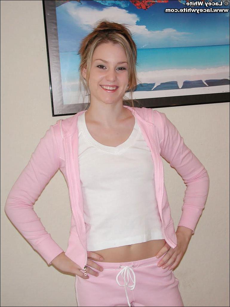 20P Pictures of Lacey White getting completely nude just for you