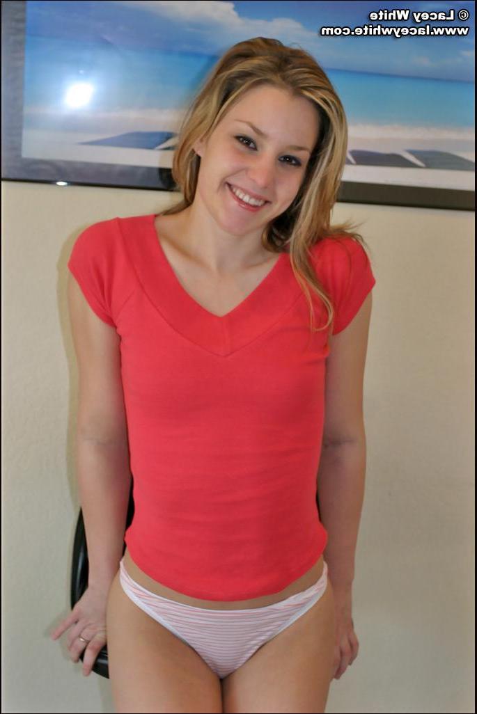 20P Pictures of Lacey White stripping nude for you