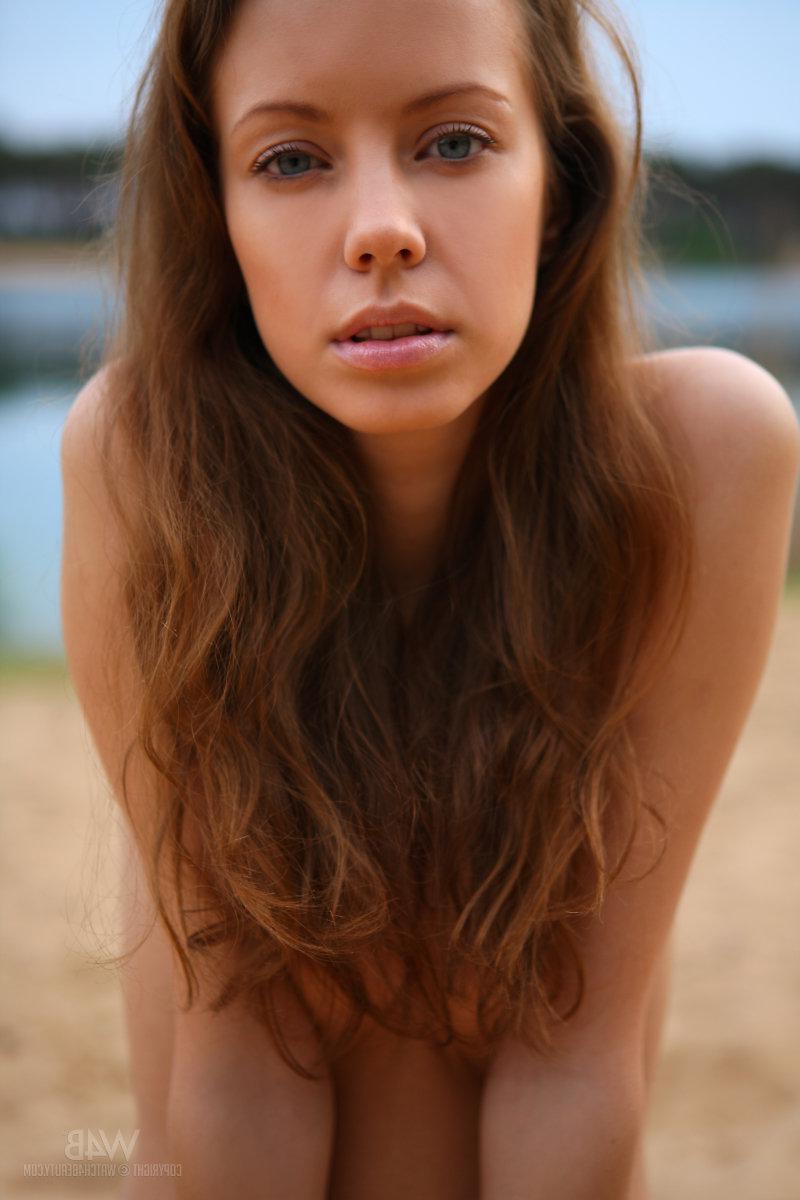 16P Stunning teen girl Natasha displays her nude body in "Sensational"