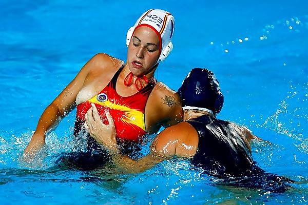 25P Water Polo nip slips