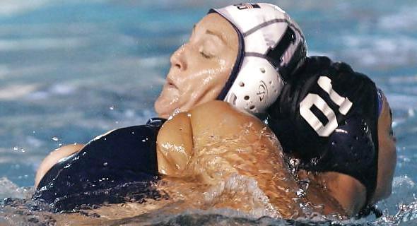 25P Water Polo nip slips