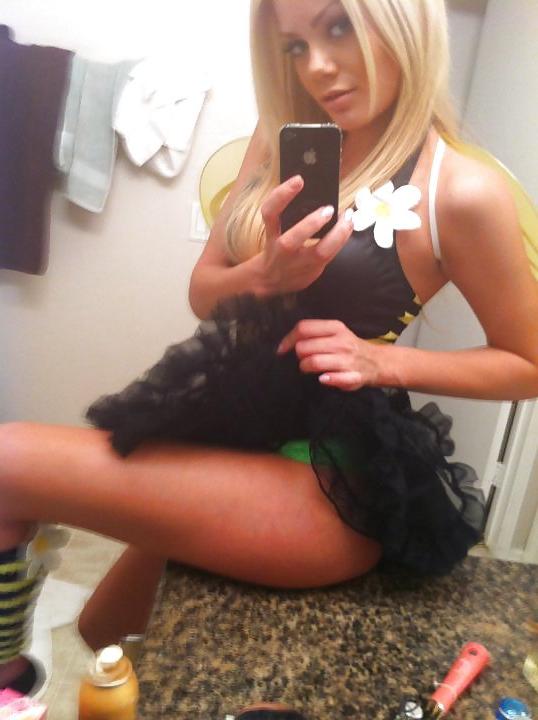 16P Greek girls 