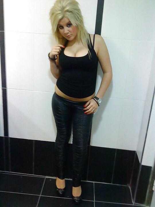 16P Greek girls 