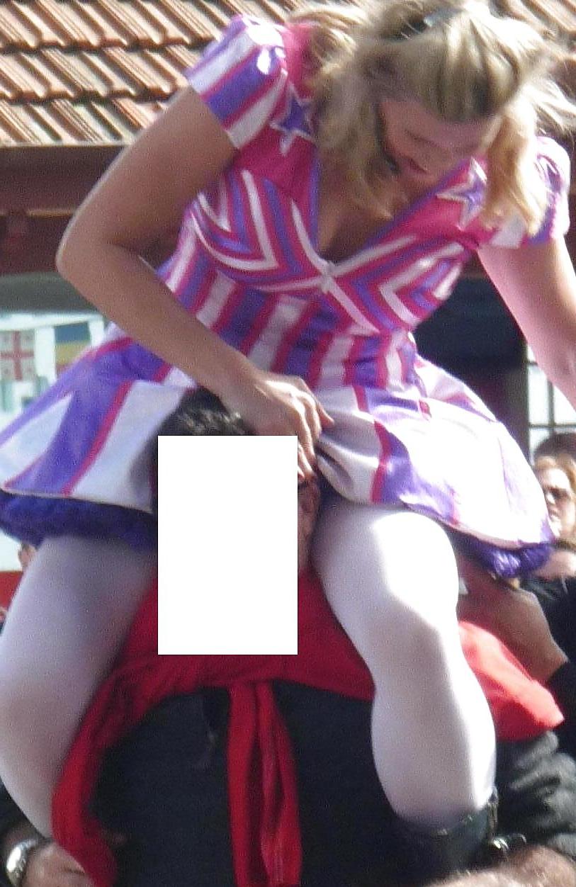 25P Voyeur Legs Pix
