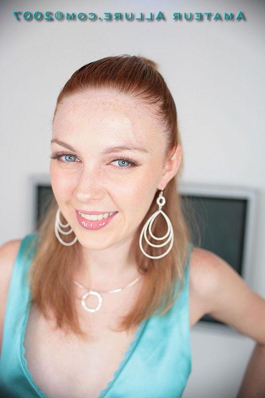 16P Sexy redhead teen shows her pussy close up and then gives a blowjob