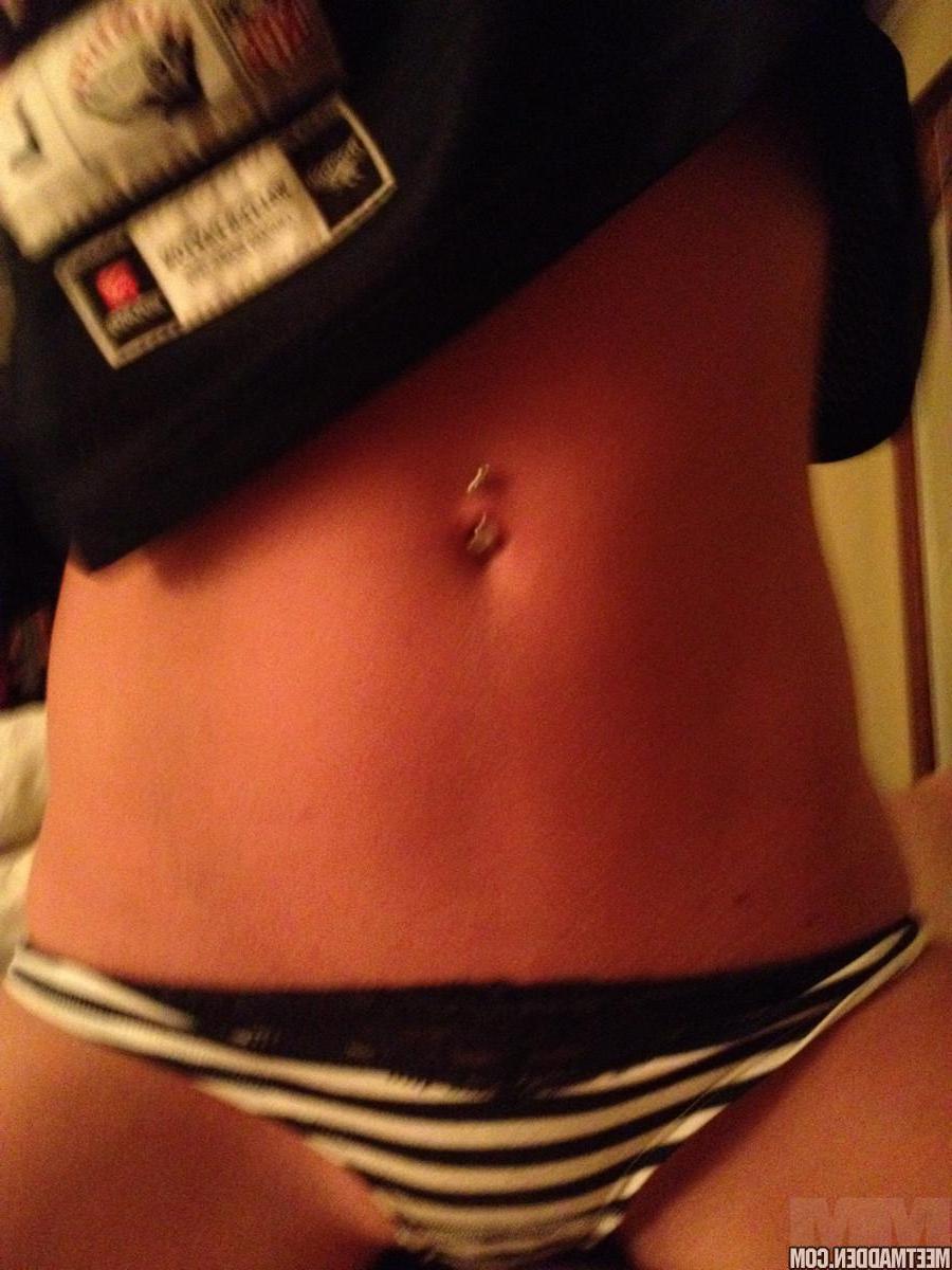 15P Sexy candid pics of Meet Madden getting naughty