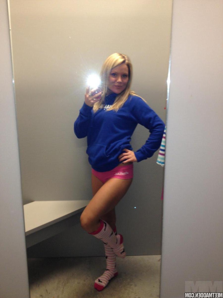 15P Sexy candid pics of Meet Madden getting naughty