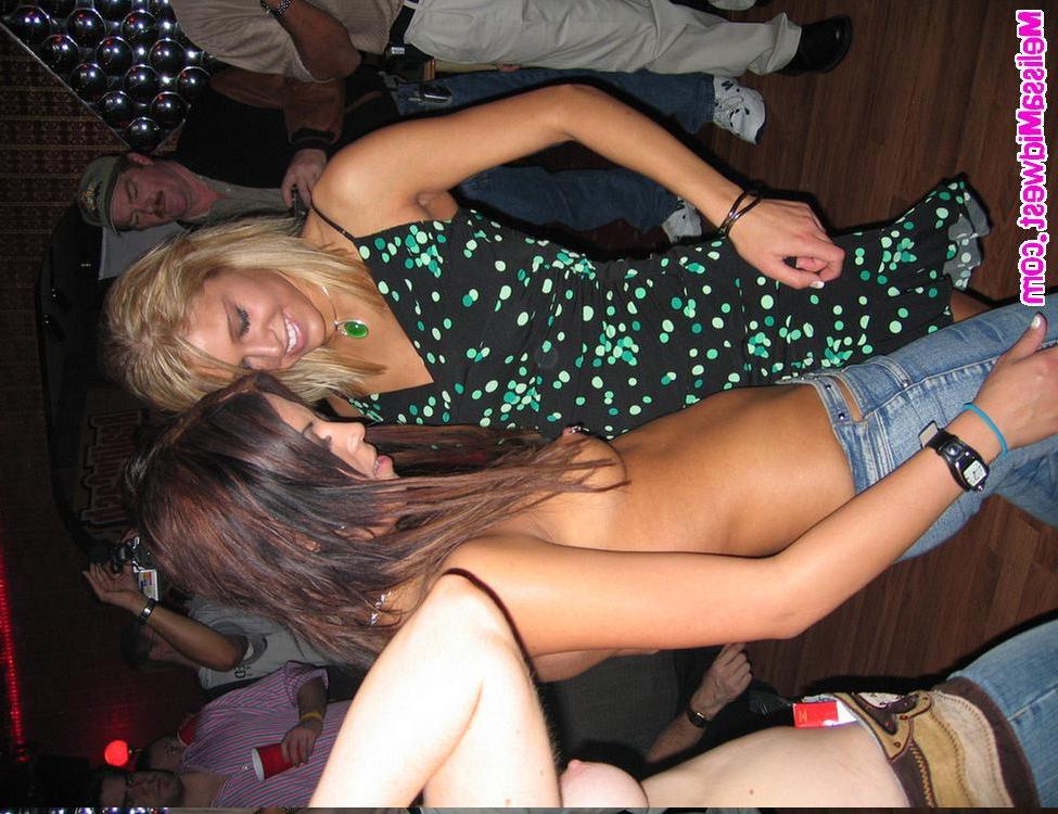 15P Melissa out on the town