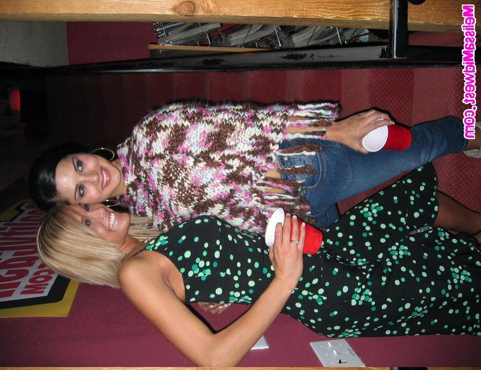 15P Melissa out on the town