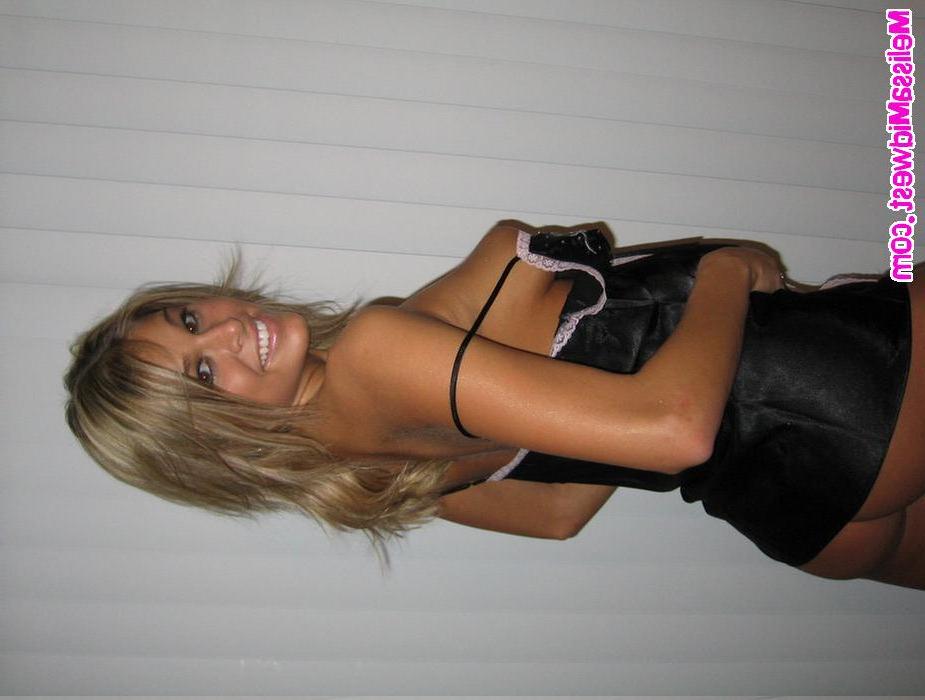 15P Melissa in a hot black lingerie
