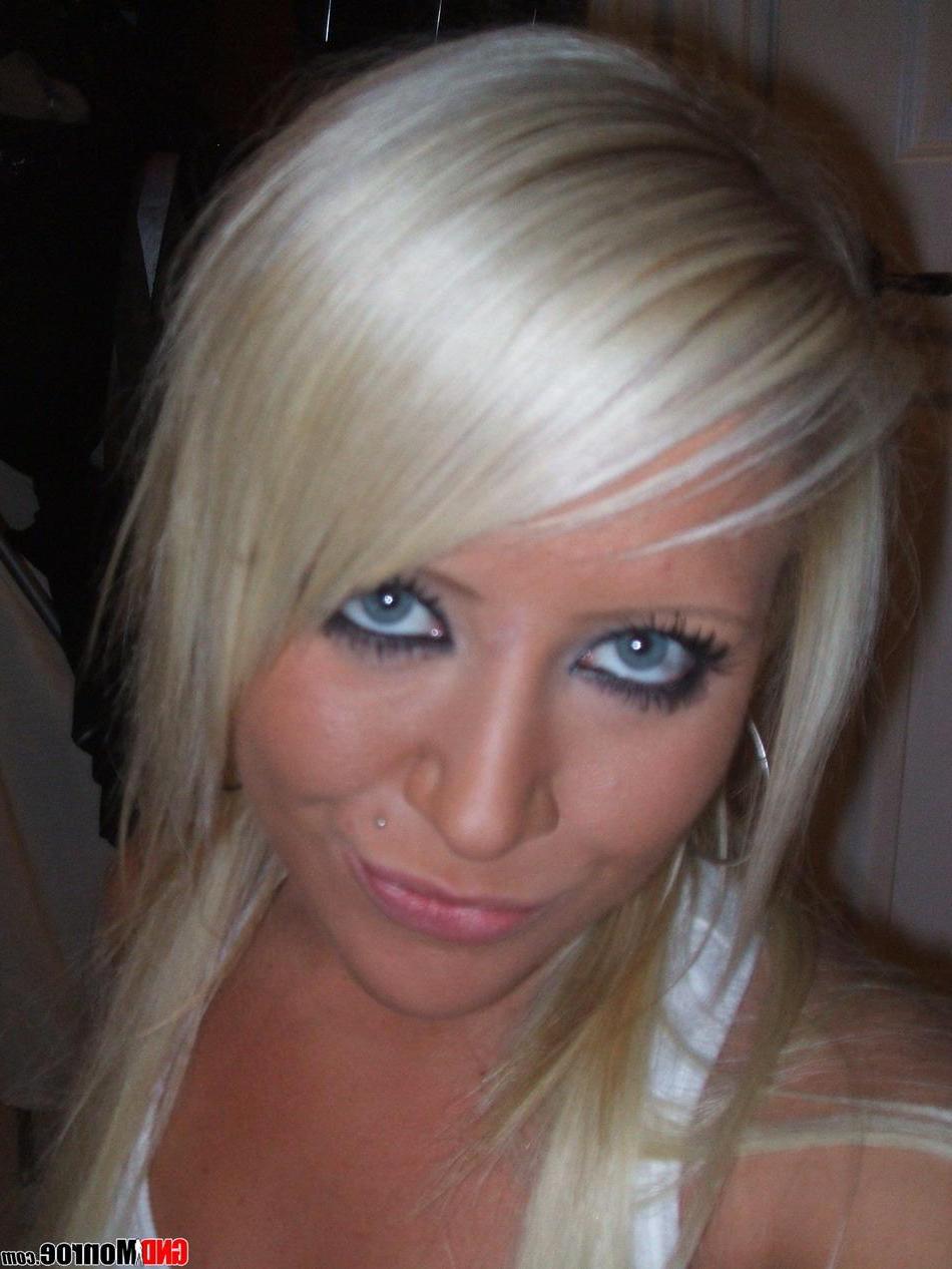 15P Pictures of teen cutie GND Monroe rubbing her wet pussy