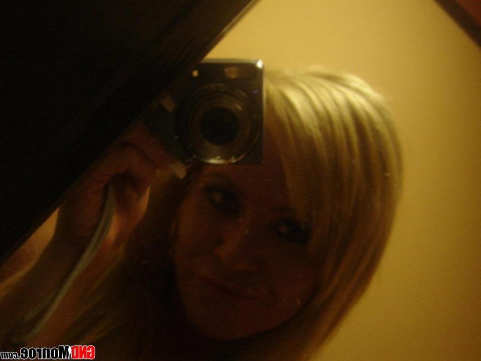 16P Pictures of teen babe GND Monroe getting a tan