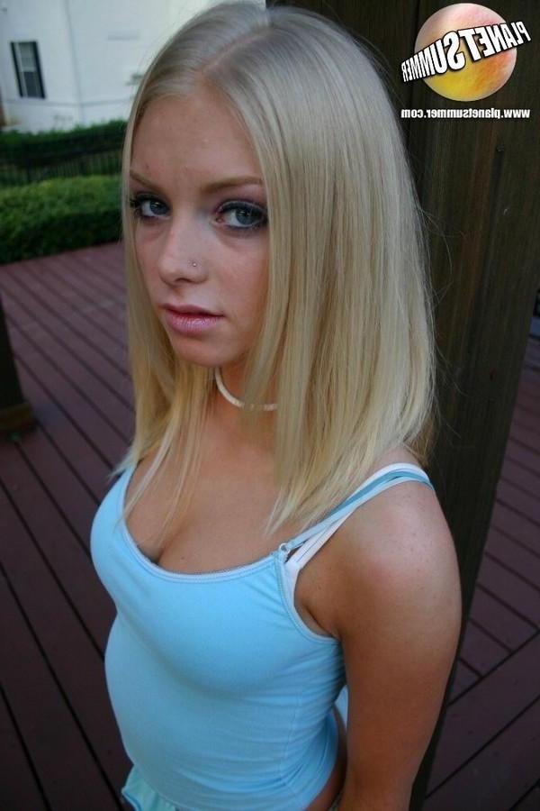 20P Planet Summer gets up close and personal with the camera in a short skirt