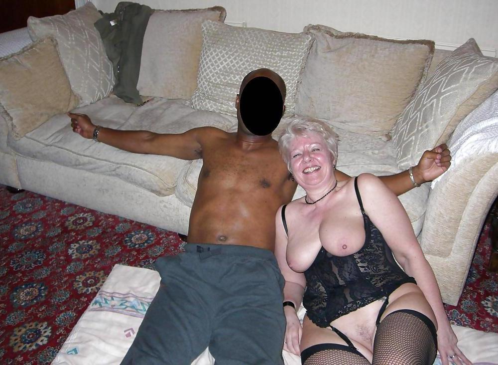 25P Super Hot Granny